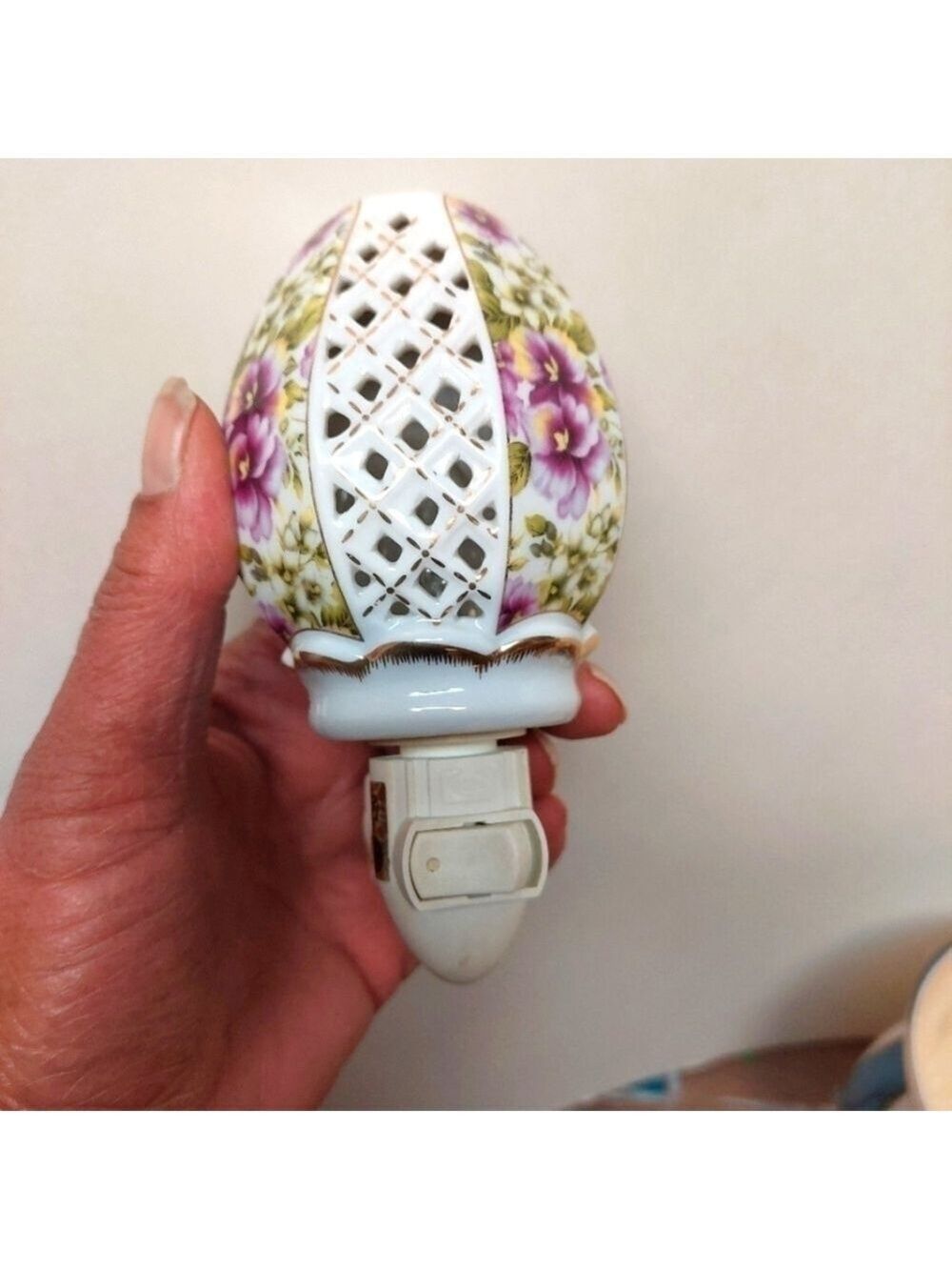 Sorelle Porcelain Floral Nightlight
